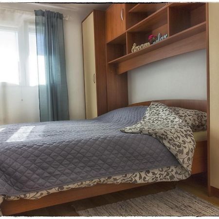 Appartamento Apartman Sorgo Zambratija  Esterno foto