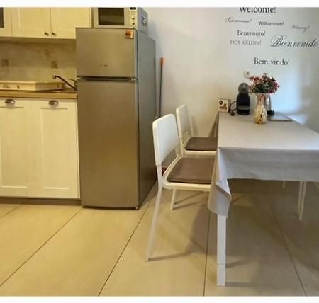 Appartamento Apartman Sorgo Zambratija  Esterno foto